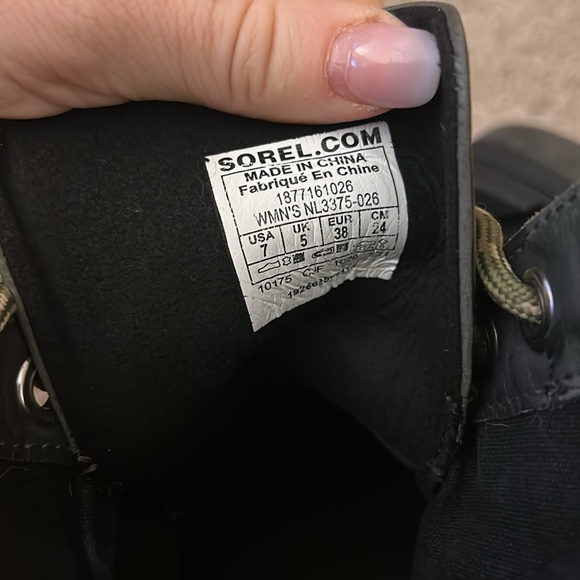 SOREL Boots - Picture 5 of 5